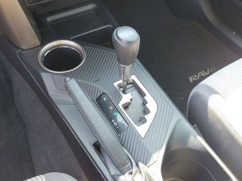 Used 2015 Toyota RAV4 XLE image 30