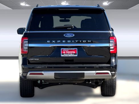 Used 2024 Ford Expedition Limited image 8