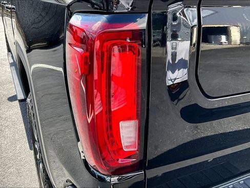 Used 2021 GMC Sierra 1500 AT4 AWD/4WD image 23