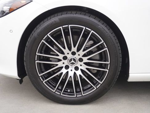 Used 2025 Mercedes-Benz C 300 Sedan image 20