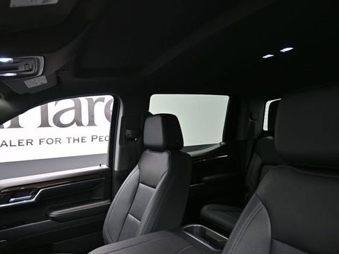 Used 2023 Chevrolet Silverado 1500 LT Trail Boss w/ Convenience Package II image 17