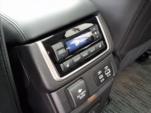 Certified 2025 Subaru Ascent Bronze Edition image 24