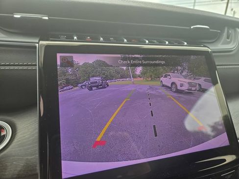Used 2025 Jeep Grand Cherokee Limited RWD image 12