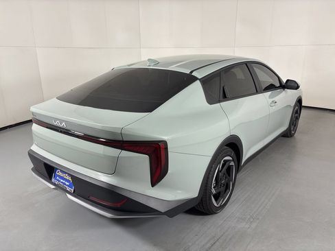 New 2026 Kia K4 EX FWD image 8