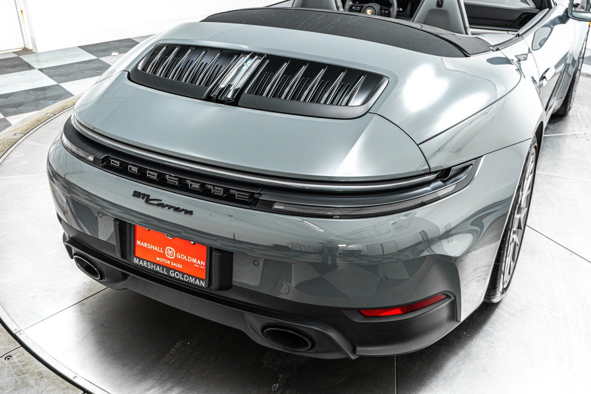 Used 2025 Porsche 911 Carrera RWD image 37