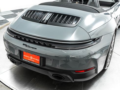 Used 2025 Porsche 911 Carrera RWD image 37