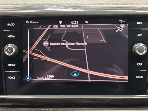 Used 2022 Volkswagen Taos SEL w/ Panoramic Sunroof Package AWD/4WD image 15