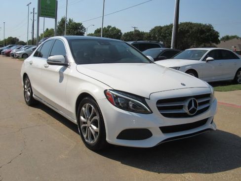 Used 2016 Mercedes-Benz C 300 Sedan image 4