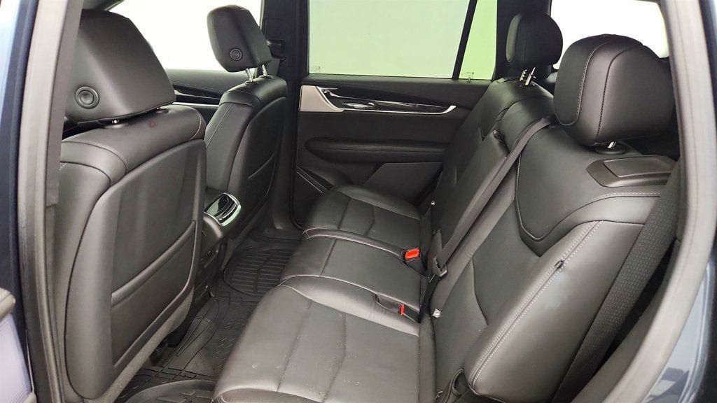 Used 2020 Cadillac XT6 Premium Luxury AWD/4WD image 22