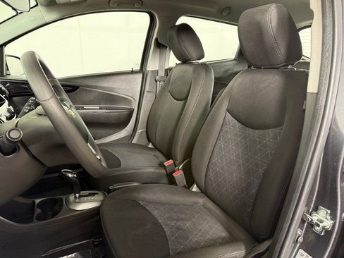 Used 2019 Chevrolet Spark LT image 22