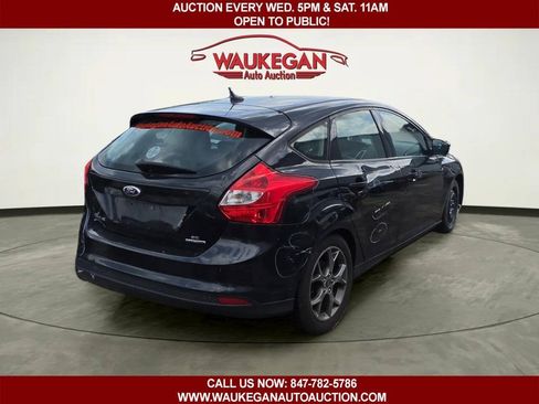 Used 2014 Ford Focus SE w/ Equipment Group 201A FWD image 4