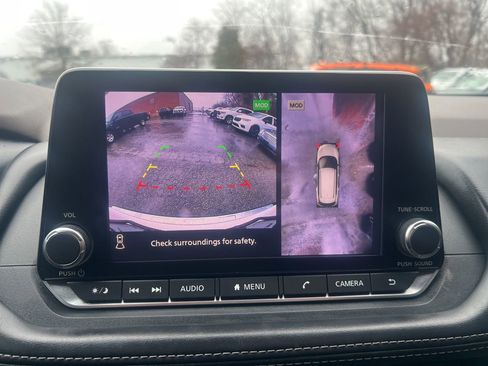 Used 2021 Nissan Rogue SV image 28