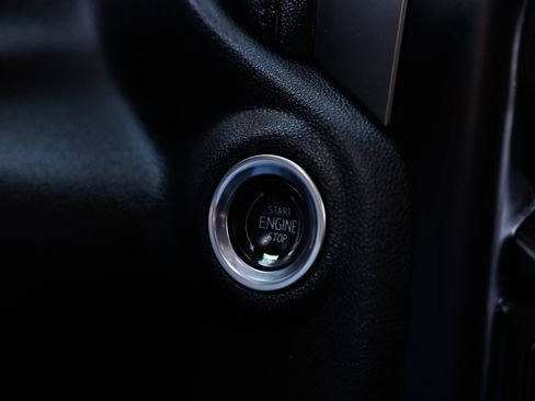 Used 2019 Chevrolet Silverado 1500 RST w/ All-Star Edition image 34