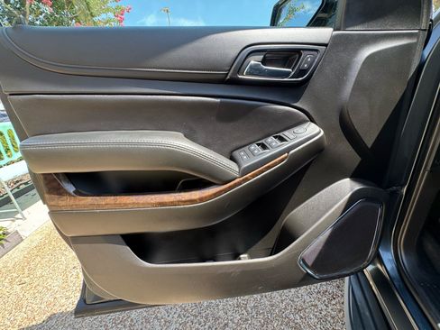 Used 2020 Chevrolet Tahoe LS w/ Skid Plate Package AWD/4WD image 25