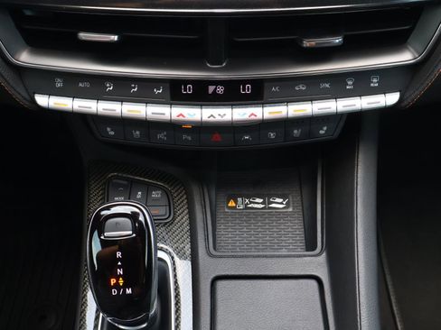 Used 2022 Cadillac CT5 V w/ Premium Package RWD image 29