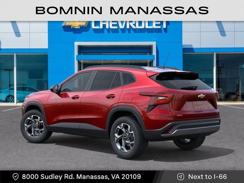 New 2026 Chevrolet Trax LT FWD image 4