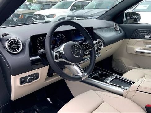 Used 2026 Mercedes-Benz GLA 250 4MATIC image 13
