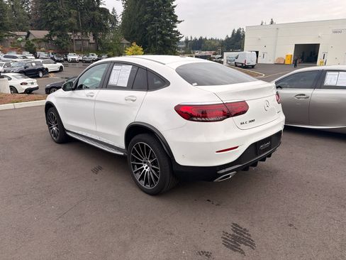 Used 2022 Mercedes-Benz GLC 300 4MATIC Coupe image 3
