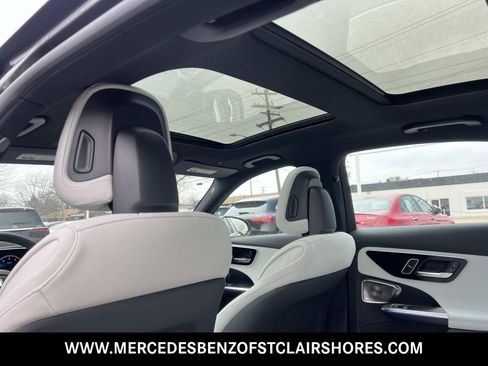 New 2026 Mercedes-Benz C 300 4MATIC Sedan image 16