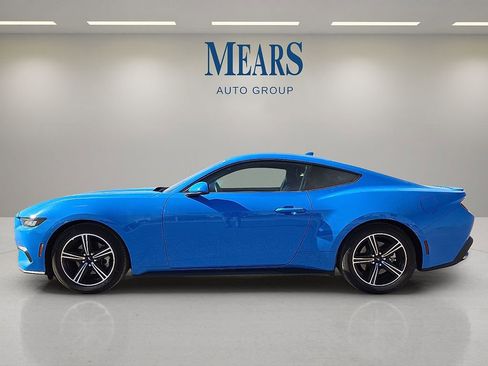 Used 2024 Ford Mustang Premium image 2