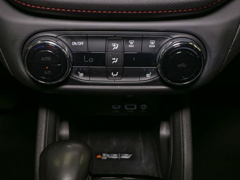Used 2022 Chevrolet TrailBlazer RS w/ Technology Package AWD/4WD image 30