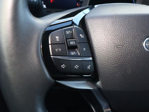 Used 2025 Ford Explorer Platinum w/ LUX Leather Package image 26