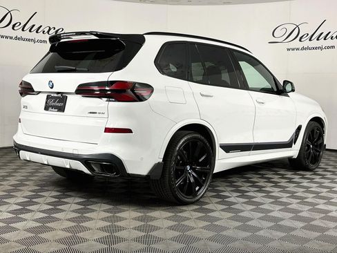 Used 2025 BMW X5 xDrive40i w/ M Sport Package AWD/4WD image 6
