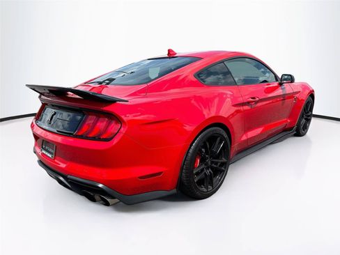 Used 2021 Ford Mustang Shelby GT500 w/ Technology Package RWD image 5