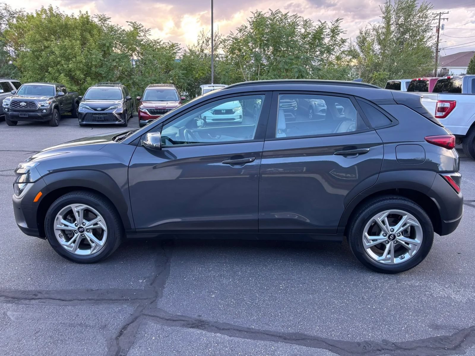 Used 2023 Hyundai Kona SEL w/ Convenience Package AWD/4WD image 4