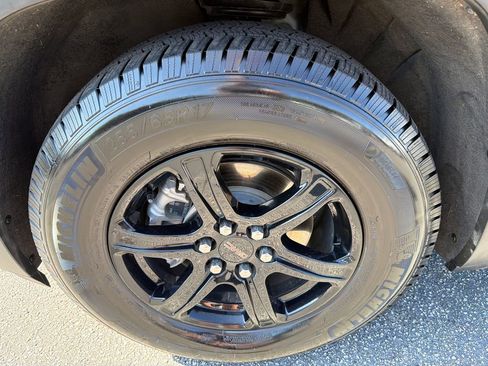 Used 2021 GMC Acadia AT4 w/ Trailering Package AWD/4WD image 11
