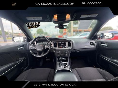 Used 2023 Dodge Charger SXT RWD image 9