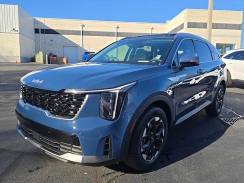 New 2026 Kia Sorento S w/ S Panoramic Sunroof Package image 7