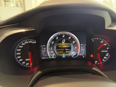 Used 2015 Chevrolet Corvette Z06 w/ 3LZ Preferred Equipment Group image 38