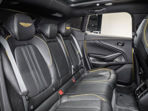 Used 2025 Aston Martin DBX 707 image 19