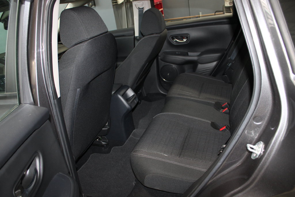 Used 2024 Honda HR-V LX image 10