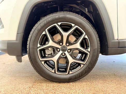 Used 2025 Jeep Compass Limited AWD/4WD image 27