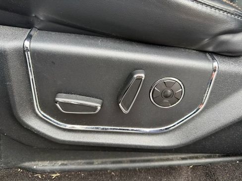 Used 2019 Ford Expedition Platinum AWD/4WD image 21