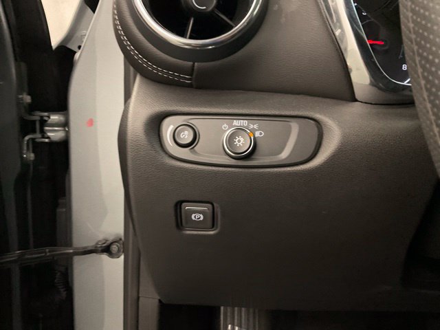 Used 2025 Chevrolet Blazer LT FWD image 14