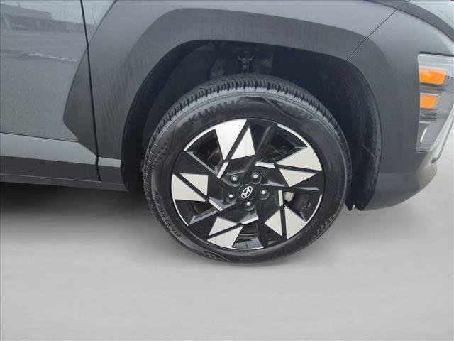 Used 2025 Hyundai Kona SEL AWD/4WD image 24