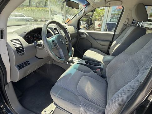 Used 2019 Nissan Frontier SV RWD image 11