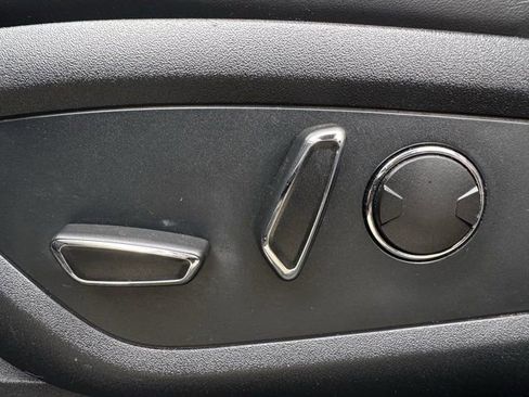 Used 2018 Lincoln MKX Reserve w/ Lincoln MKX Climate Package image 30