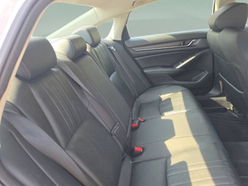 Used 2020 Honda Accord Touring image 25
