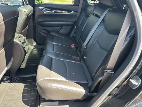 Used 2021 Cadillac XT5 Premium Luxury AWD/4WD image 11
