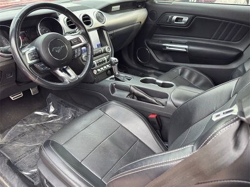 Used 2022 Ford Mustang GT Premium image 12