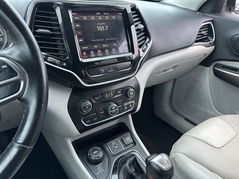 Certified 2019 Jeep Cherokee Limited image 44