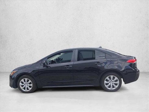 Used 2024 Toyota Corolla LE FWD image 8