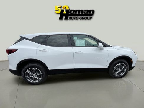 Used 2023 Chevrolet Blazer LT image 6