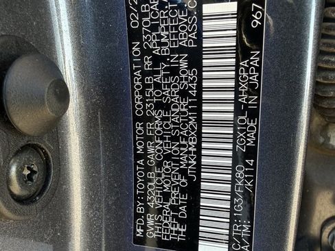 Used 2021 Toyota C-HR LE image 19