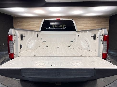 Used 2017 Ford F450 Platinum w/ Platinum Ultimate Package image 22