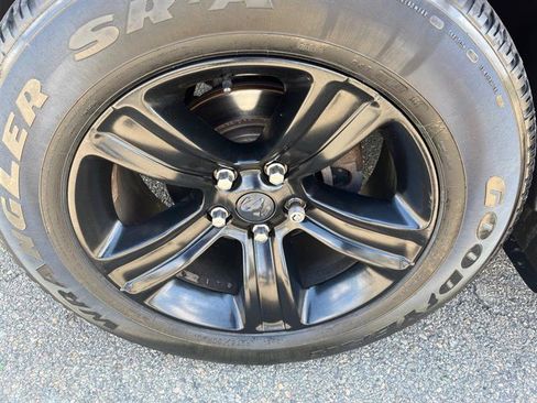 Used 2016 RAM 1500 Sport w/ Black Ram 1500 Sport Group AWD/4WD image 6